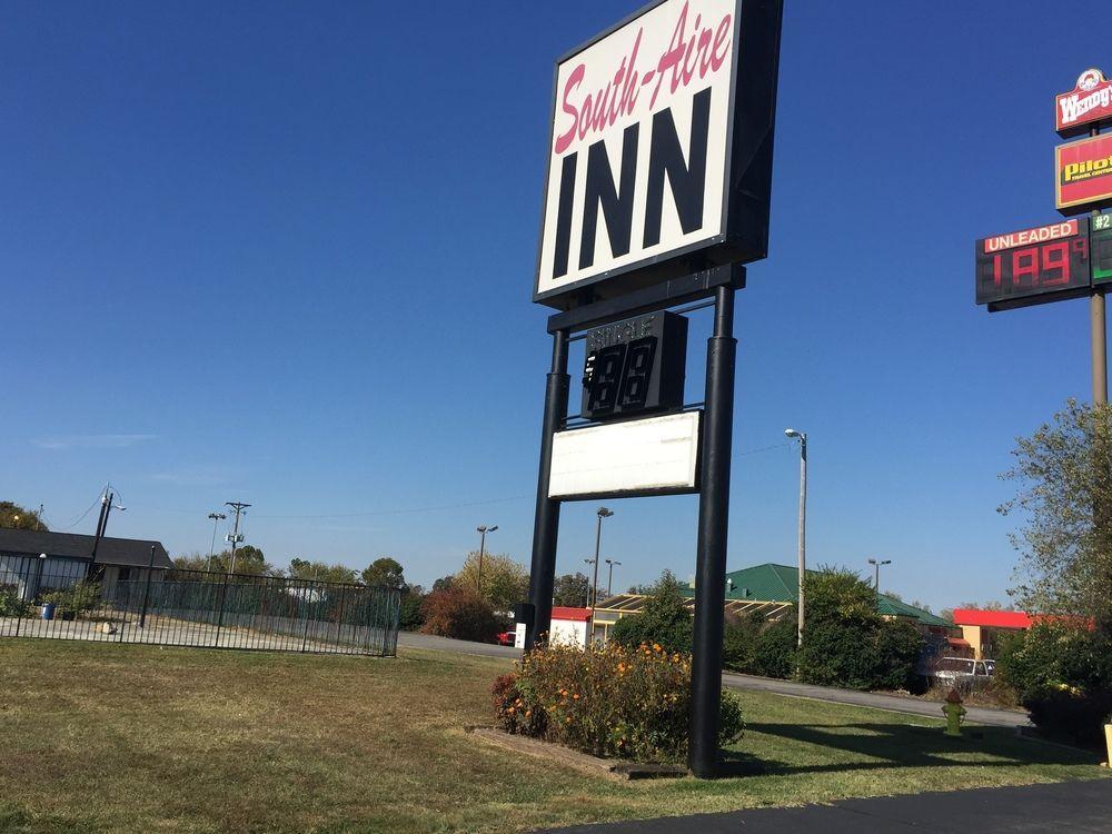 Rodeway Inn Dickson Exterior photo